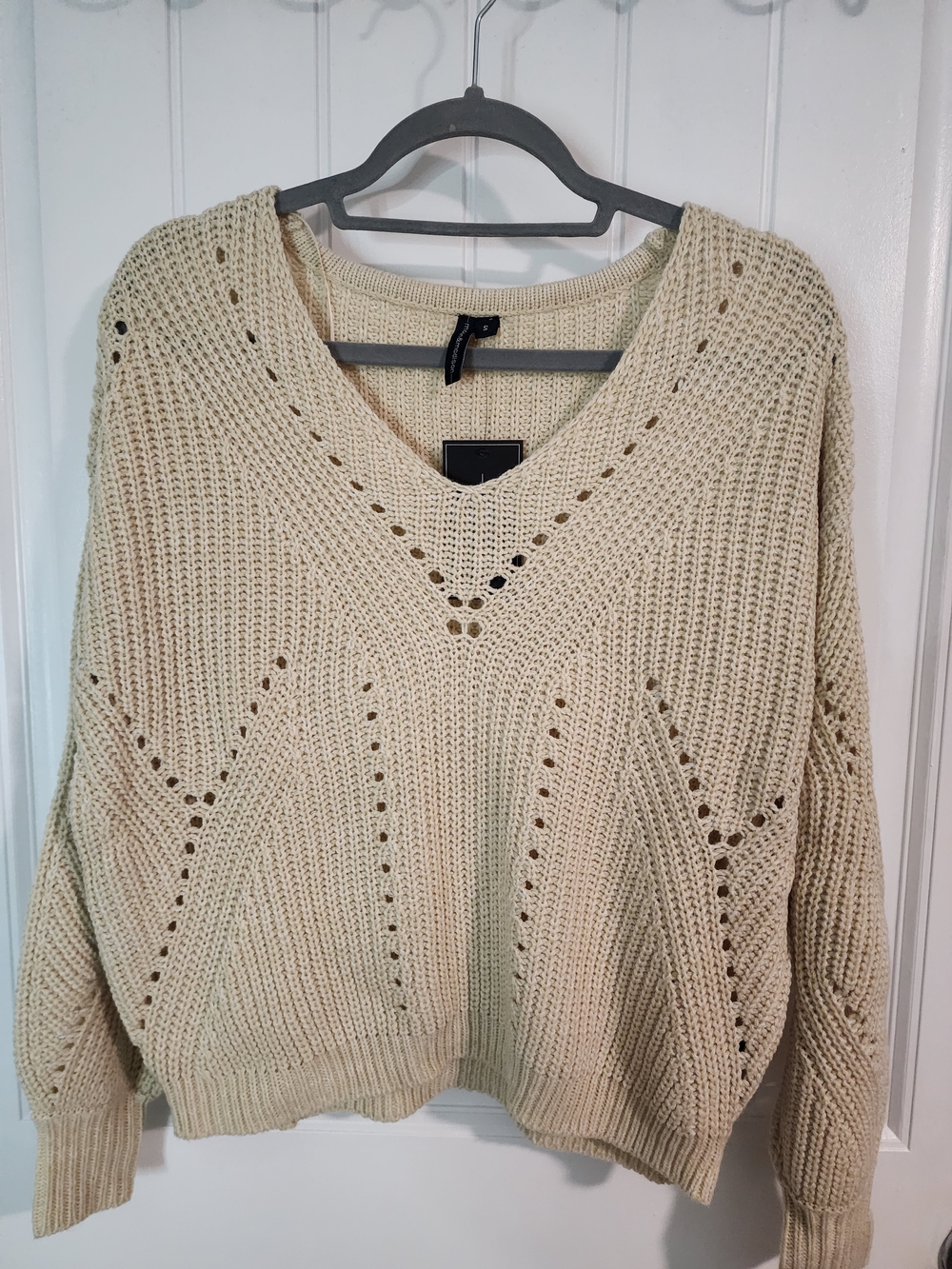 moon & madison Cream V-Neck Eyelet Knit Sweater